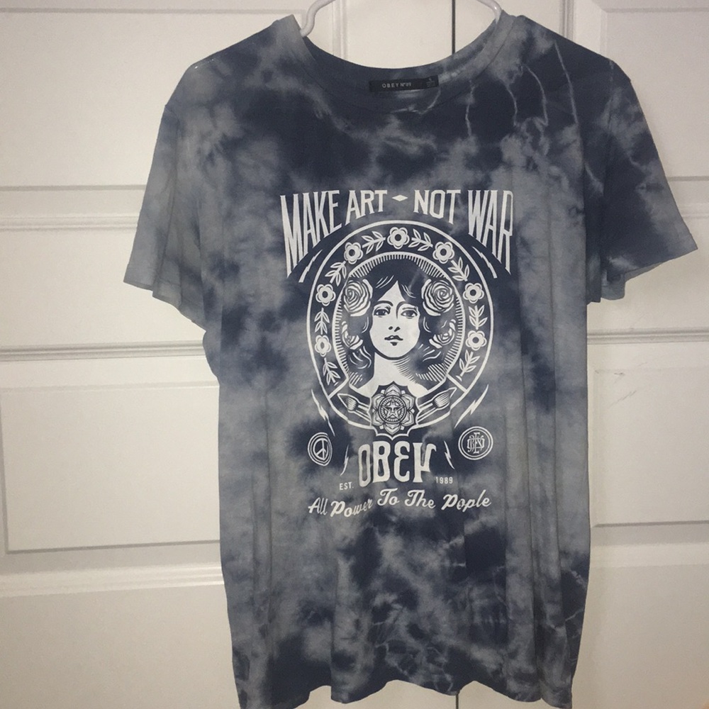 tee shirt